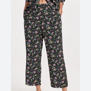 The Winston Pant - Berry Floral Crepe